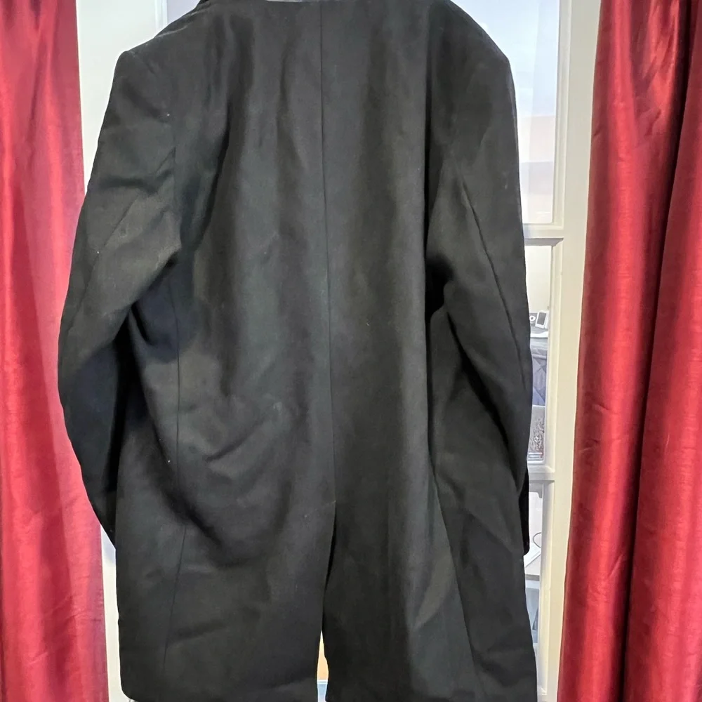 Banana Republic Men's Dark Trench Coat with Quilted Lining